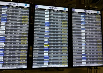FAA lifts airline ground stop as flight delays, cancellations pile up across the country